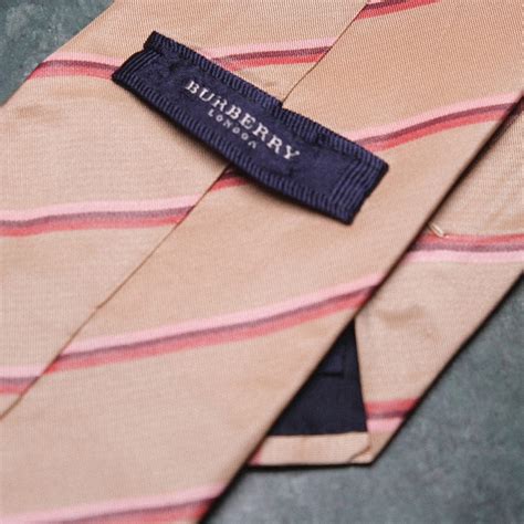 cravates burberry|Burberry clothing for men.